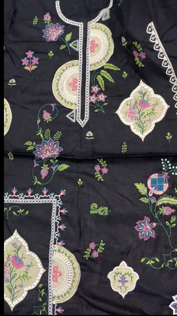 Maryam Nawaz Black Embroidered Lawn 3-Piece Unstitched Suit | D-2939