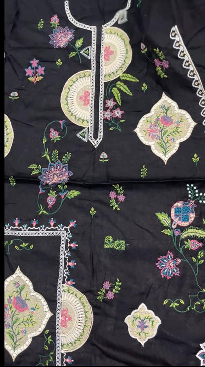 Maryam Nawaz Black Embroidered Lawn 3-Piece Unstitched Suit | D-2939