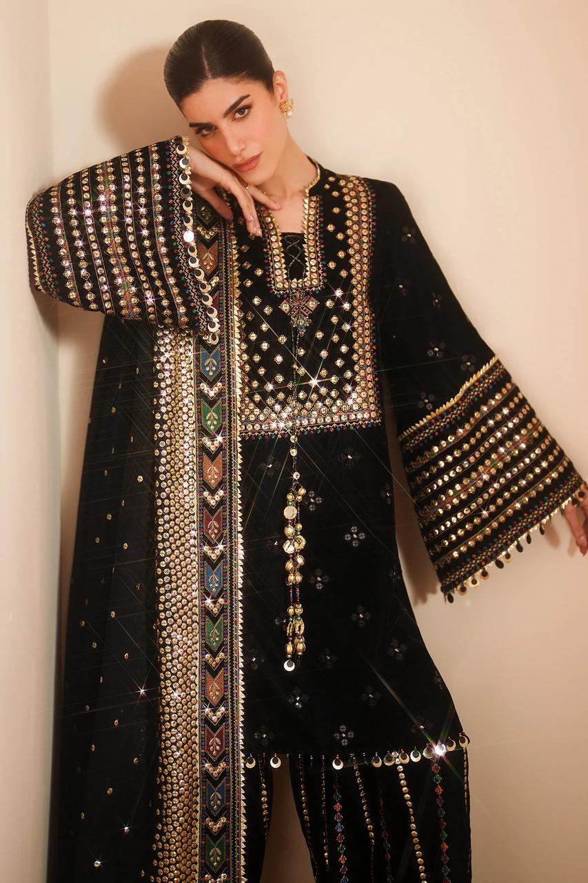 Jazmin Premium Black Embroidered Velvet 2-Piece Suit (Allow to Open)